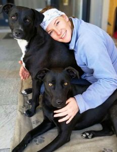 PHOTO 2025 12 08 08 11 47 232x300